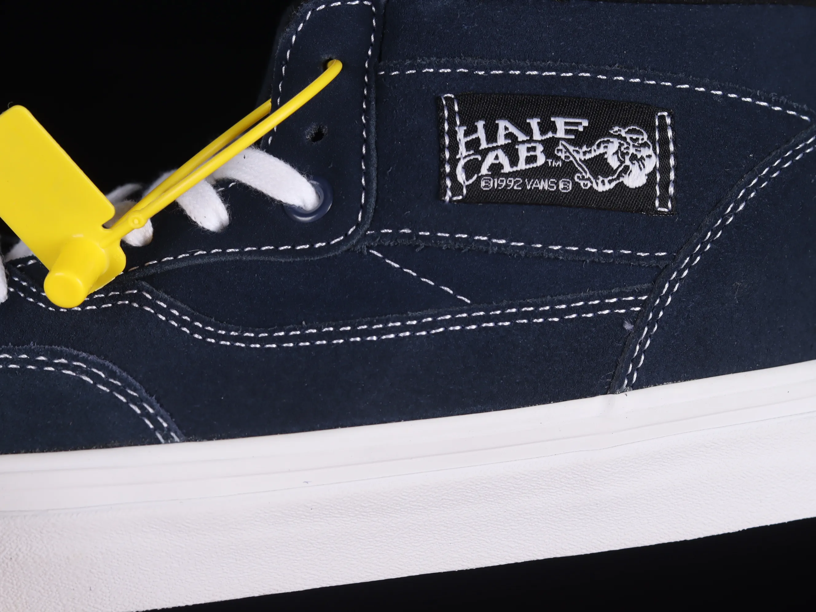 All categories Vans Vans series Vans Mid Vans Zhongbang Vans Half Cab Legend skater signature Zhongbang skateboard shoes VN0A5KYALKZ
